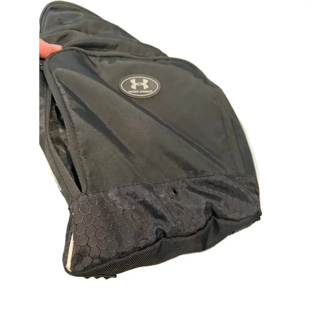 Under Armour Undeniable 5.0 Medium Duffle Bag Black Gold
